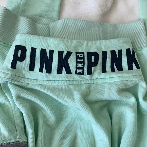 Pink Brand pullover - Picture 3 of 3